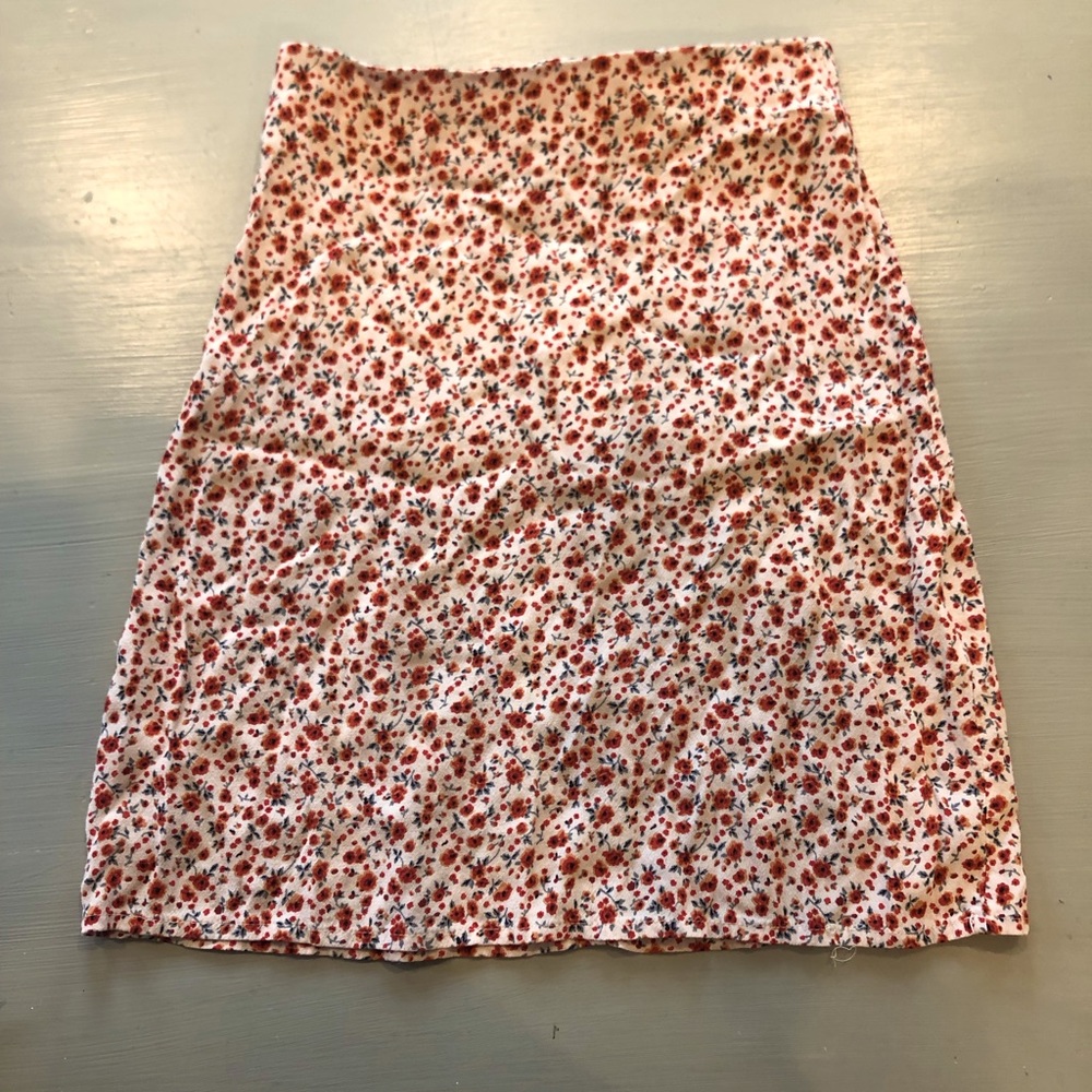 Brandy Melville floral skirt